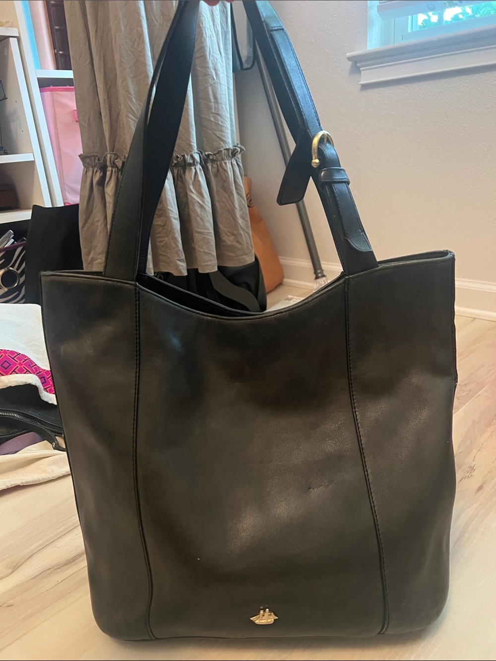 Brahmin Black Leather Tote Bag - Classic Everyday Shoulder Bag